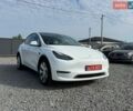 Білий Тесла Model Y, об'ємом двигуна 0 л та пробігом 100 тис. км за 21900 $, фото 1 на Automoto.ua