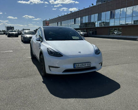 Тесла Model Y 2021 в Киеве на Automoto.ua Белый Тесла Model Y, объемом двигателя 0 л и пробегом 117 тыс. км за 35000 $, фото 1 на Automoto.ua