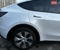 Белый Тесла Model Y, объемом двигателя 0 л и пробегом 55 тыс. км за 25450 $, фото 40 на Automoto.ua