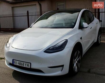 Белый Тесла Model Y, объемом двигателя 0 л и пробегом 67 тыс. км за 27000 $, фото 2 на Automoto.ua