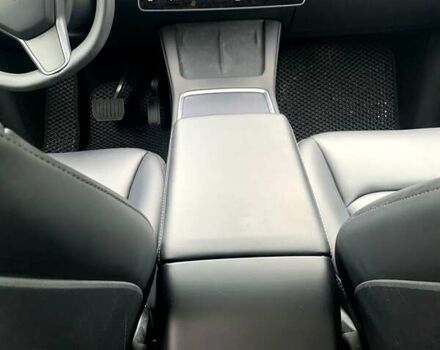 Белый Тесла Model Y, объемом двигателя 0 л и пробегом 40 тыс. км за 28600 $, фото 41 на Automoto.ua
