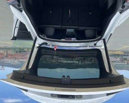Белый Тесла Model Y, объемом двигателя 0 л и пробегом 119 тыс. км за 24600 $, фото 31 на Automoto.ua