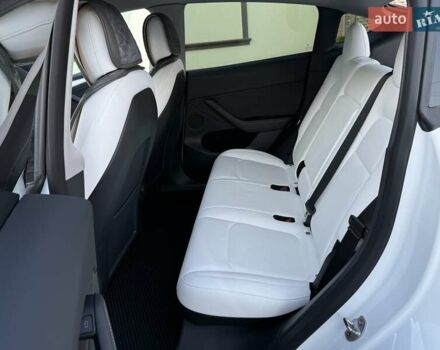 Білий Тесла Model Y, об'ємом двигуна 0 л та пробігом 78 тис. км за 26800 $, фото 17 на Automoto.ua