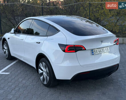 Тесла Model Y 2021 в Хмельницком на Automoto.ua Белый Тесла Model Y, объемом двигателя 0 л и пробегом 83 тыс. км за 25499 $, фото 3 на Automoto.ua