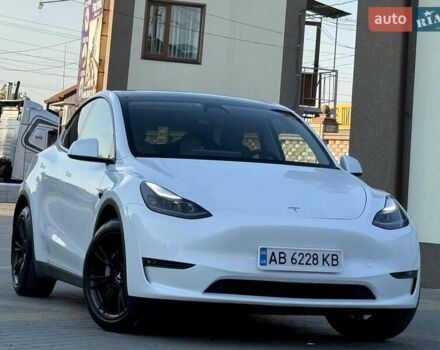 Білий Тесла Model Y, об'ємом двигуна 0 л та пробігом 78 тис. км за 26800 $, фото 36 на Automoto.ua