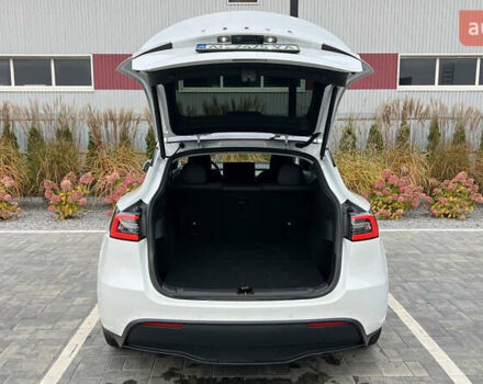 Тесла Model Y 2021 в Луцке на Automoto.ua Белый Тесла Model Y, объемом двигателя 0 л и пробегом 69 тыс. км за 22400 $, фото 11 на Automoto.ua