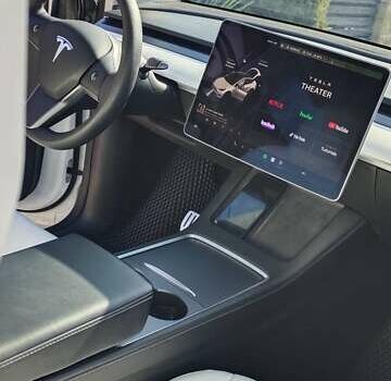 Белый Тесла Model Y, объемом двигателя 0 л и пробегом 38 тыс. км за 34200 $, фото 13 на Automoto.ua