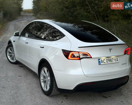Белый Тесла Model Y, объемом двигателя 0 л и пробегом 57 тыс. км за 30000 $, фото 7 на Automoto.ua