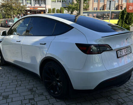Белый Тесла Model Y, объемом двигателя 0 л и пробегом 88 тыс. км за 25700 $, фото 4 на Automoto.ua