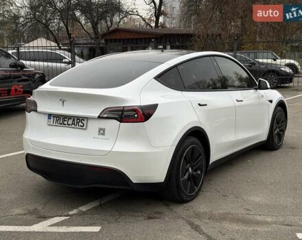 Белый Тесла Model Y, объемом двигателя 0 л и пробегом 80 тыс. км за 25500 $, фото 2 на Automoto.ua