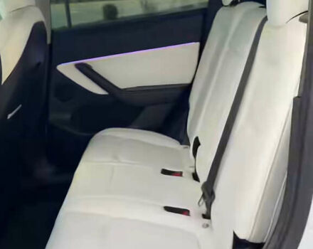 Білий Тесла Model Y, об'ємом двигуна 0 л та пробігом 103 тис. км за 26500 $, фото 8 на Automoto.ua