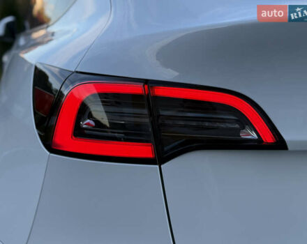 Тесла Model Y 2021 в Хмельницком на Automoto.ua Белый Тесла Model Y, объемом двигателя 0 л и пробегом 83 тыс. км за 25499 $, фото 34 на Automoto.ua