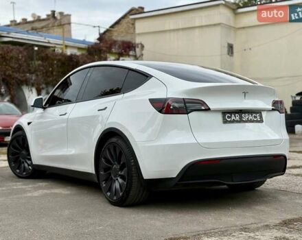 Белый Тесла Model Y, объемом двигателя 0 л и пробегом 88 тыс. км за 26999 $, фото 11 на Automoto.ua
