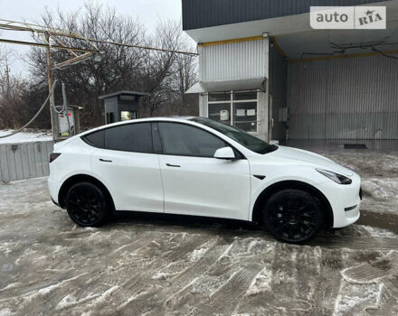 Белый Тесла Model Y, объемом двигателя 0 л и пробегом 57 тыс. км за 36900 $, фото 3 на Automoto.ua