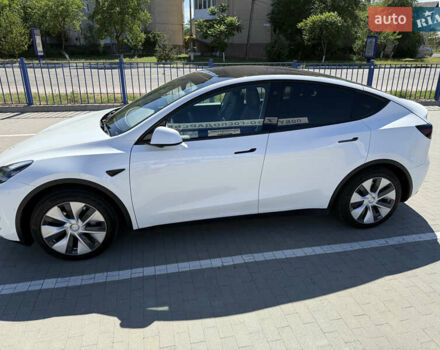 Белый Тесла Model Y, объемом двигателя 0 л и пробегом 110 тыс. км за 27750 $, фото 54 на Automoto.ua