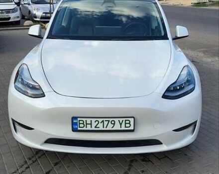 Белый Тесла Model Y, объемом двигателя 0 л и пробегом 20 тыс. км за 19000 $, фото 1 на Automoto.ua