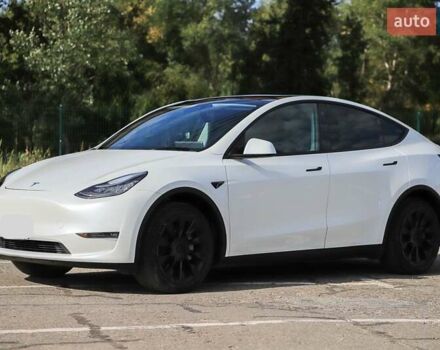Білий Тесла Model Y, об'ємом двигуна 0 л та пробігом 9 тис. км за 53900 $, фото 1 на Automoto.ua