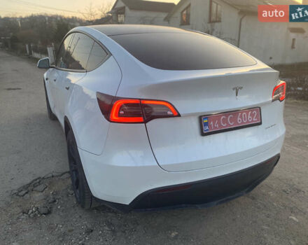 Белый Тесла Model Y, объемом двигателя 0 л и пробегом 32 тыс. км за 25700 $, фото 7 на Automoto.ua