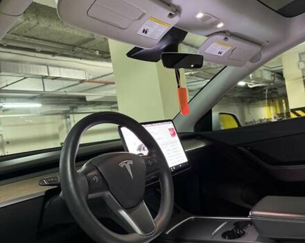 Белый Тесла Model Y, объемом двигателя 0 л и пробегом 47 тыс. км за 26000 $, фото 11 на Automoto.ua