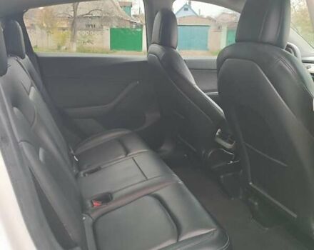 Белый Тесла Model Y, объемом двигателя 0 л и пробегом 59 тыс. км за 25999 $, фото 12 на Automoto.ua