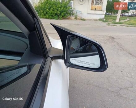 Белый Тесла Model Y, объемом двигателя 0 л и пробегом 67 тыс. км за 23000 $, фото 9 на Automoto.ua