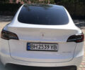 Белый Тесла Model Y, объемом двигателя 0 л и пробегом 37 тыс. км за 30000 $, фото 1 на Automoto.ua
