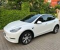 Белый Тесла Model Y, объемом двигателя 0 л и пробегом 69 тыс. км за 25500 $, фото 1 на Automoto.ua