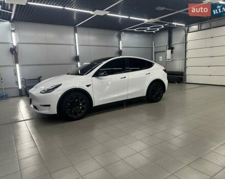 Білий Тесла Model Y, об'ємом двигуна 0 л та пробігом 91 тис. км за 19200 $, фото 2 на Automoto.ua