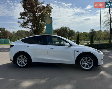 Тесла Model Y 2021 у Краматорске на Automoto.ua Білий Тесла Model Y, об'ємом двигуна 0 л та пробігом 119 тис. км за 19499 $, фото 3 на Automoto.ua