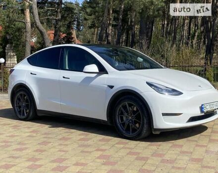 Білий Тесла Model Y, об'ємом двигуна 0 л та пробігом 80 тис. км за 34900 $, фото 18 на Automoto.ua