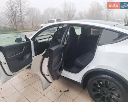 Білий Тесла Model Y, об'ємом двигуна 0 л та пробігом 149 тис. км за 25000 $, фото 9 на Automoto.ua