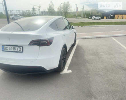 Белый Тесла Model Y, объемом двигателя 0 л и пробегом 47 тыс. км за 34200 $, фото 6 на Automoto.ua