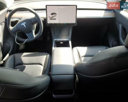 Белый Тесла Model Y, объемом двигателя 0 л и пробегом 43 тыс. км за 10000 $, фото 7 на Automoto.ua