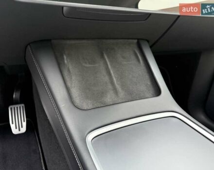 Белый Тесла Model Y, объемом двигателя 0 л и пробегом 80 тыс. км за 25500 $, фото 23 на Automoto.ua