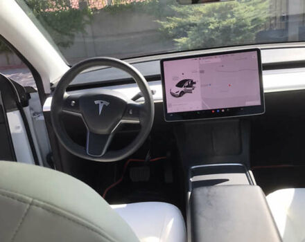 Белый Тесла Model Y, объемом двигателя 0 л и пробегом 37 тыс. км за 30000 $, фото 15 на Automoto.ua