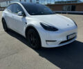 Тесла Model Y 2021 в Киеве на Automoto.ua Белый Тесла Model Y, объемом двигателя 0 л и пробегом 117 тыс. км за 35000 $, фото 2 на Automoto.ua