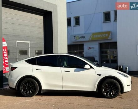 Білий Тесла Model Y, об'ємом двигуна 0 л та пробігом 115 тис. км за 25000 $, фото 10 на Automoto.ua