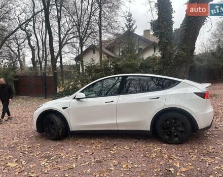 Белый Тесла Model Y, объемом двигателя 0 л и пробегом 118 тыс. км за 24500 $, фото 3 на Automoto.ua
