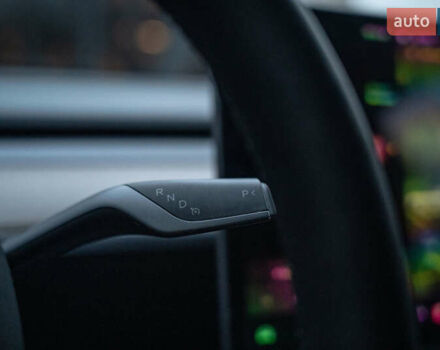 Белый Тесла Model Y, объемом двигателя 0 л и пробегом 69 тыс. км за 27500 $, фото 20 на Automoto.ua