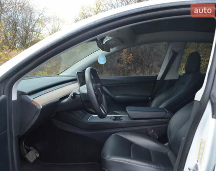 Тесла Model Y 2021 у Самборе на Automoto.ua Білий Тесла Model Y, об'ємом двигуна 0 л та пробігом 152 тис. км за 21000 $, фото 12 на Automoto.ua