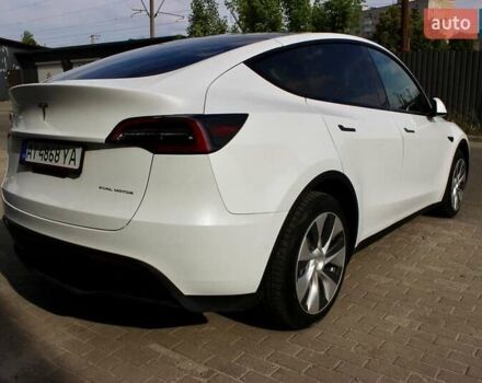 Белый Тесла Model Y, объемом двигателя 0 л и пробегом 67 тыс. км за 27000 $, фото 4 на Automoto.ua