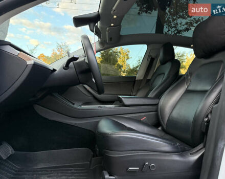 Тесла Model Y 2021 в Николаеве на Automoto.ua Белый Тесла Model Y, объемом двигателя 0 л и пробегом 80 тыс. км за 24999 $, фото 20 на Automoto.ua