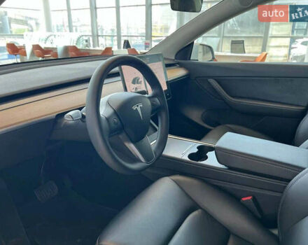 Белый Тесла Model Y, объемом двигателя 0 л и пробегом 101 тыс. км за 21500 $, фото 6 на Automoto.ua