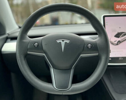 Білий Тесла Model Y, об'ємом двигуна 0 л та пробігом 88 тис. км за 26800 $, фото 10 на Automoto.ua