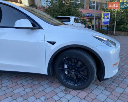 Белый Тесла Model Y, объемом двигателя 0 л и пробегом 39 тыс. км за 27300 $, фото 9 на Automoto.ua