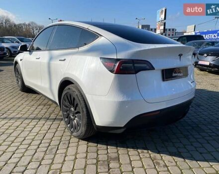 Білий Тесла Model Y, об'ємом двигуна 0 л та пробігом 54 тис. км за 21900 $, фото 4 на Automoto.ua