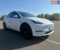 Білий Тесла Model Y, об'ємом двигуна 0 л та пробігом 83 тис. км за 22300 $, фото 1 на Automoto.ua