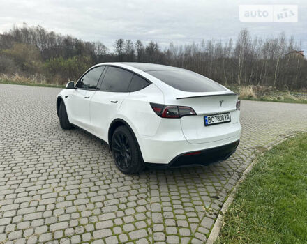 Белый Тесла Model Y, объемом двигателя 0 л и пробегом 60 тыс. км за 31500 $, фото 13 на Automoto.ua