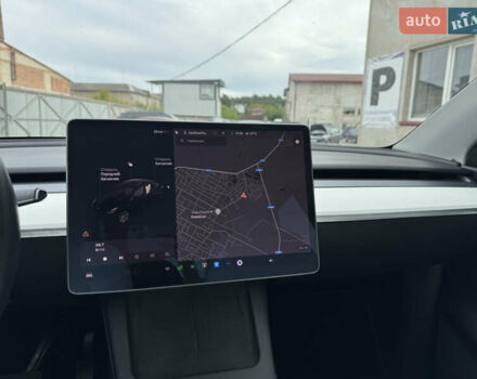 Белый Тесла Model Y, объемом двигателя 0 л и пробегом 144 тыс. км за 21000 $, фото 25 на Automoto.ua