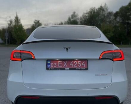 Белый Тесла Model Y, объемом двигателя 0 л и пробегом 39 тыс. км за 25999 $, фото 5 на Automoto.ua